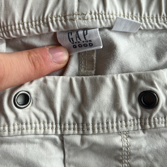 L size white gap pants - Picture 2 of 3
